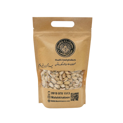 دلیل محبوبیت پسته اکبری، طعم شیرین، مغز درشت، و بافت روغنی آن است.