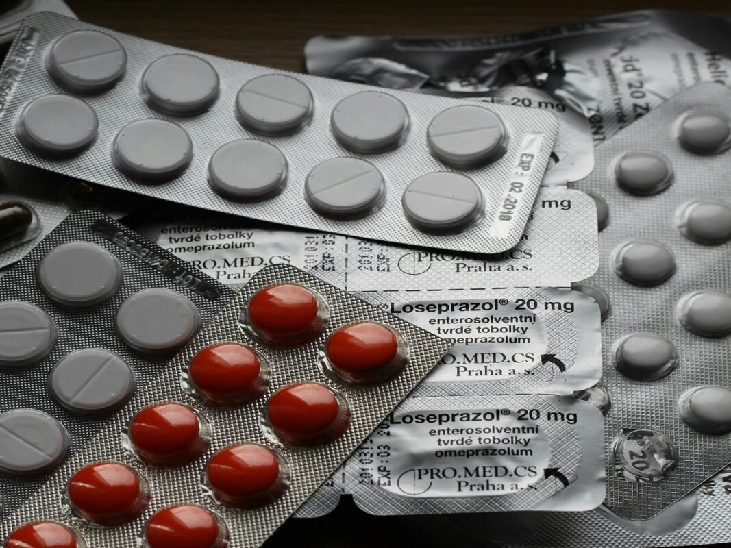 Stomach treatment medications